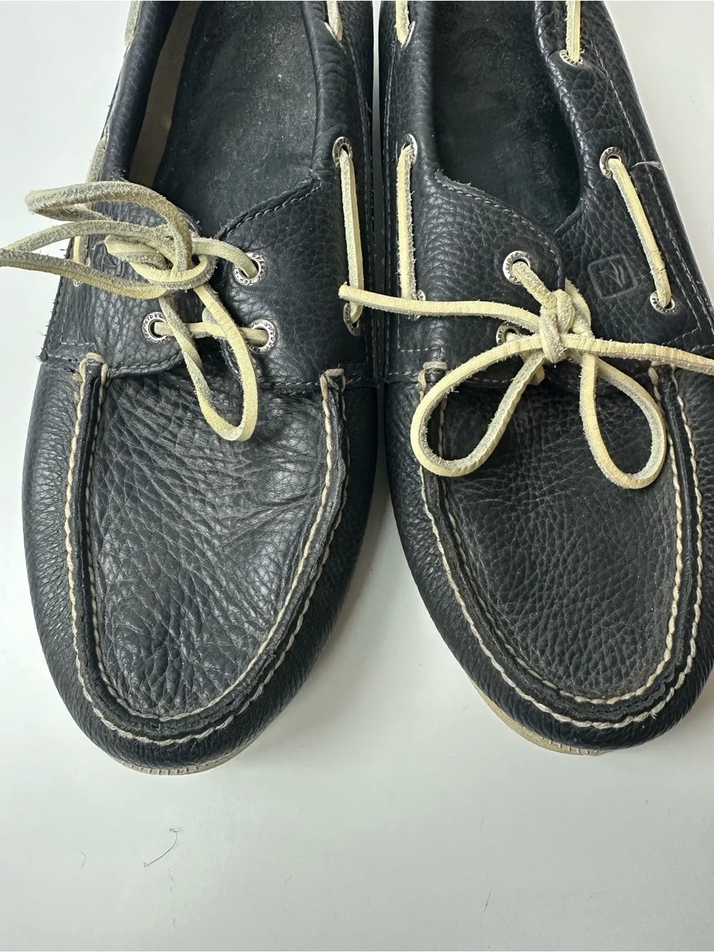 Sperry Men's Navy Blue Leather Boat Shoes with Cream Laces